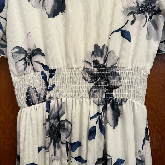 Women’s Orange Farm USA Dress White Blue Floral Size S Flowy Maxi Wedding Guest - Picture 7 of 9